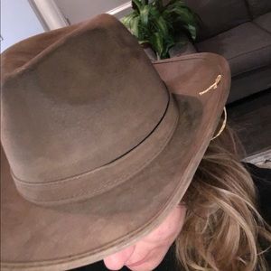 Hat: Indian Jones Hat!!
